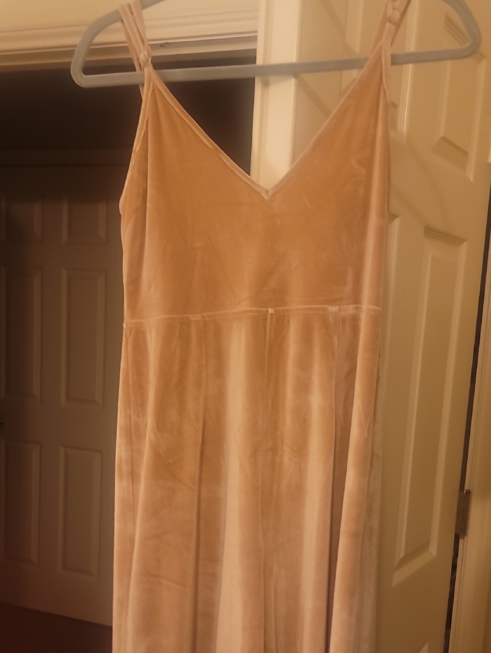 NWOT Women's MPC Velvet Spaghetti Strap Jumpsuit in Blush Size Small
